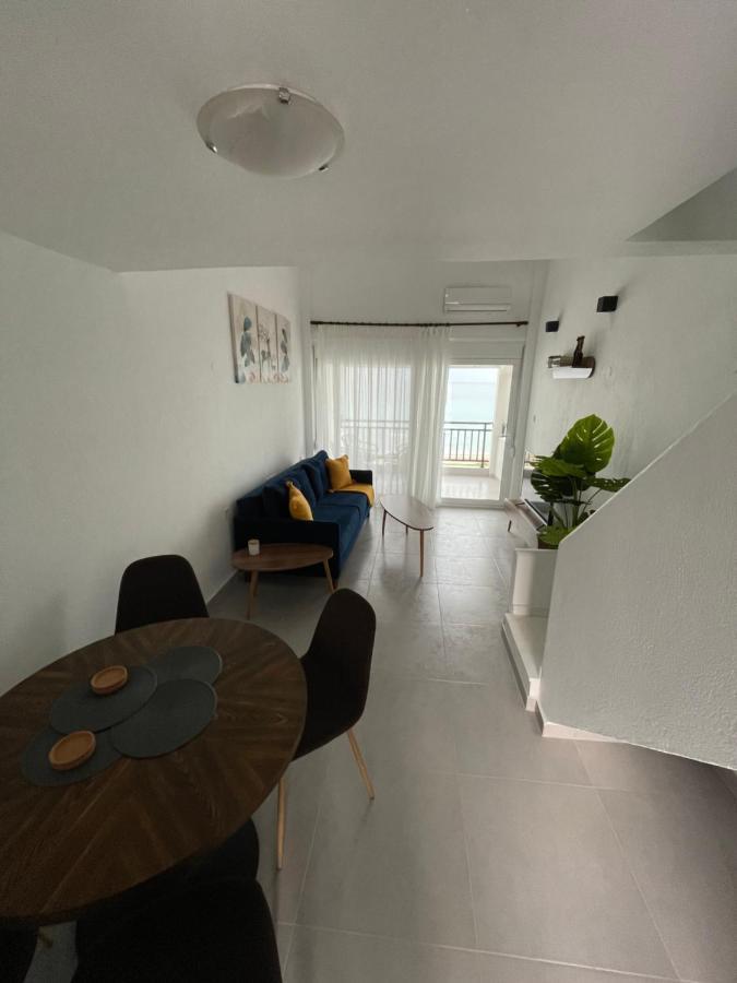 Sea View Loft Lägenhet Nea Roda Exteriör bild