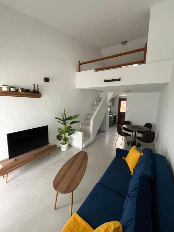 Sea View Loft Lägenhet Nea Roda Exteriör bild