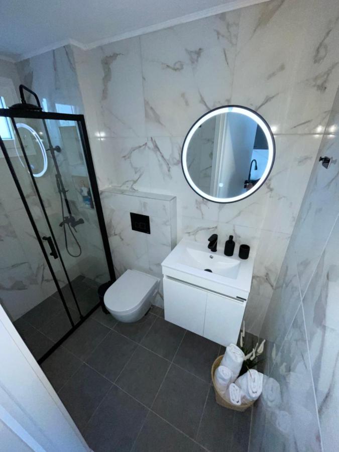 Sea View Loft Lägenhet Nea Roda Exteriör bild