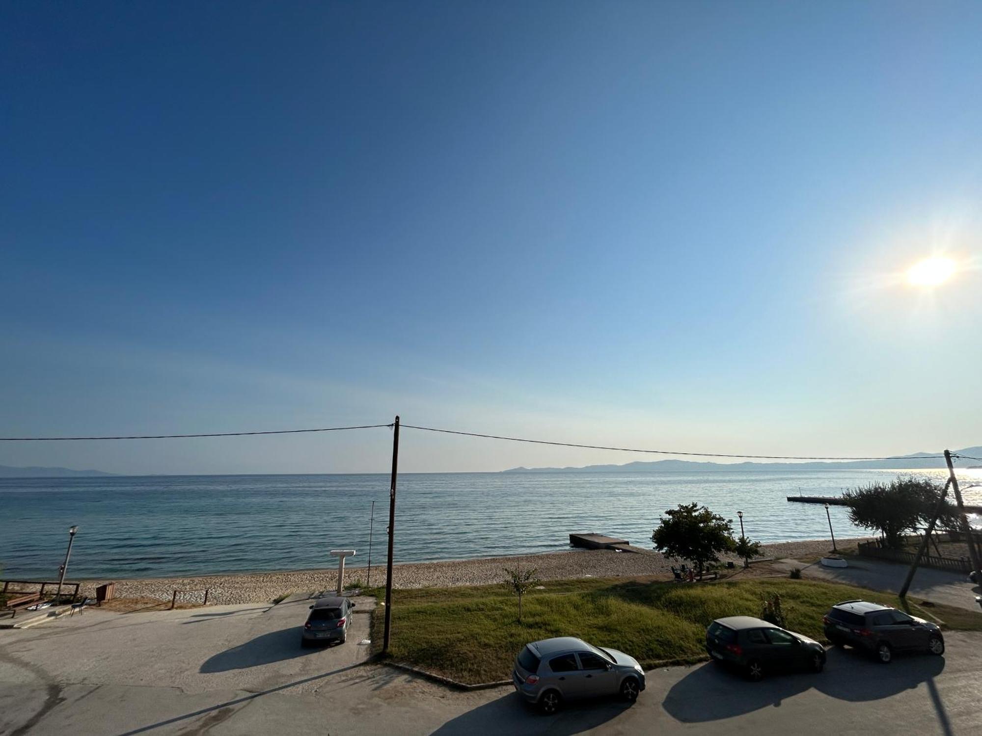Sea View Loft Lägenhet Nea Roda Exteriör bild